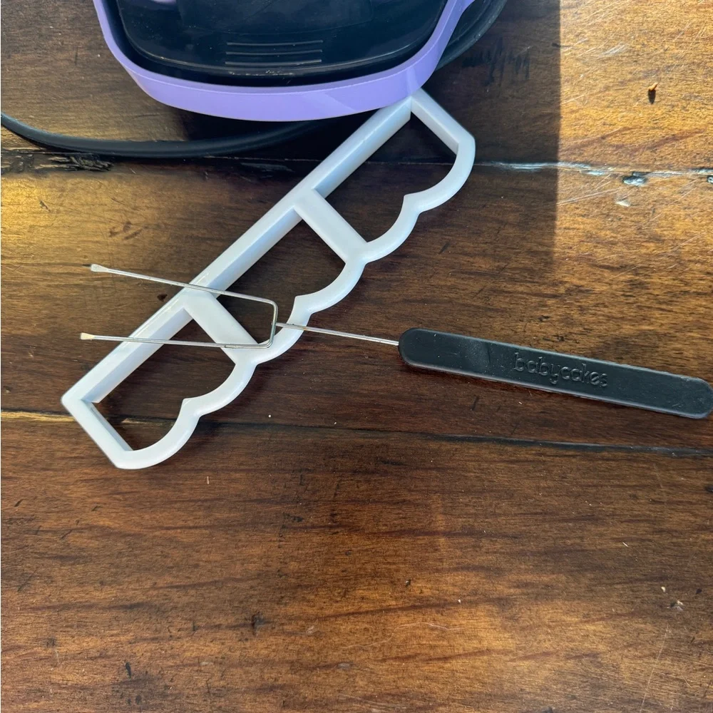 Original Babycakes Cake Pop Maker in Purple